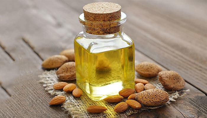 Aceite portadors de almendras para mezclar con aceites esencial para masajes