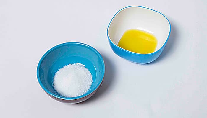  El azúcar y el aceite de oliva para deshacerse de las axilas oscuras