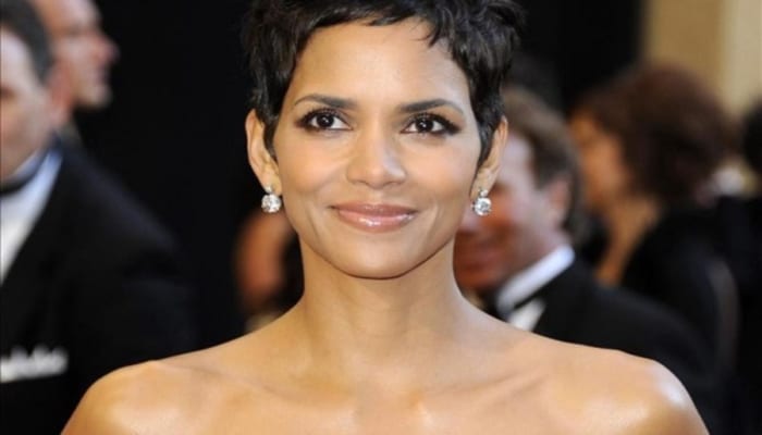 Halle BARRY