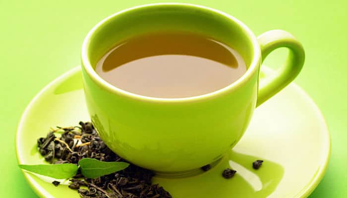 El té verde contiene potentes antioxidantes llamados polifenoles ayuda a reducir los radicales libres
