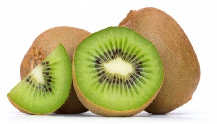 frutas ricas en fibra que valores me aporta el kiwi
