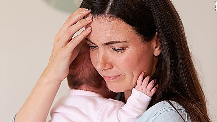 Depresión post-parto: Que es, sintomas, factores de riesgo, tipos, consejos y tratamientos