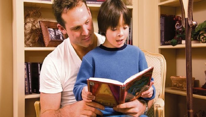 aprendiendo a leer con su hijo