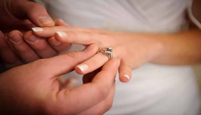 cómo elegir un anillo de compromiso