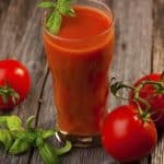 beneficios del jugo de tomate